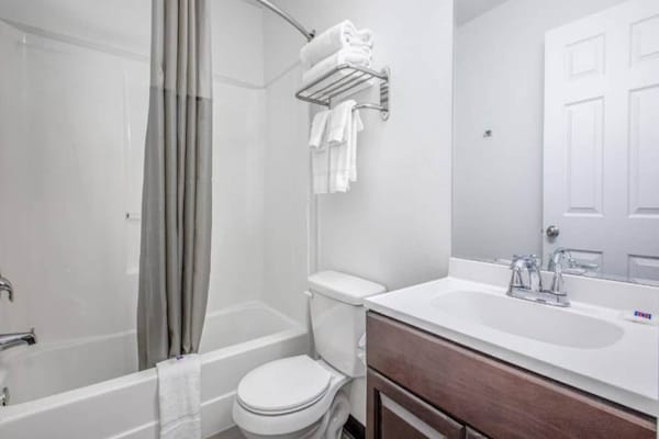 Foto van 1 tweepersoonsbed (Queensize) | Premium, Keuken, Rook - BathRoom