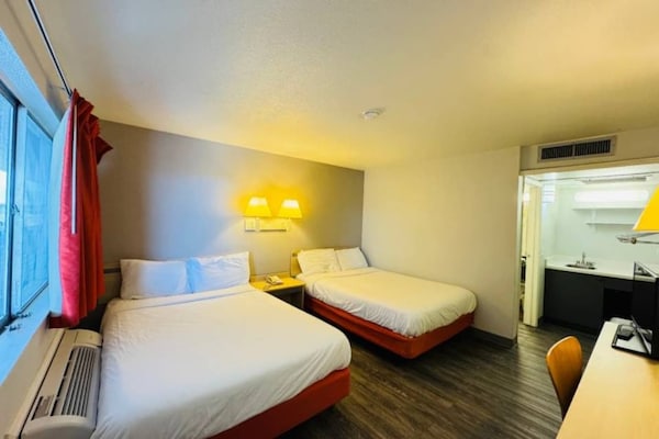 Foto van 2 tweepersoonsbedden | Rookvrij, Keuken - Vakantiehuis in Casper WY - Facilities