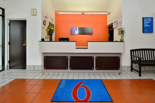 Foto van 2 tweepersoonsbedden | Rookvrij - Vakantiehuis in Plano - FloorPlan
