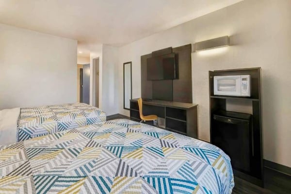 Foto van 2 tweepersoonsbedden | Rolstoeltoegankelijk Nsmk - Vakantiehuis in Balch Springs - BedRoom