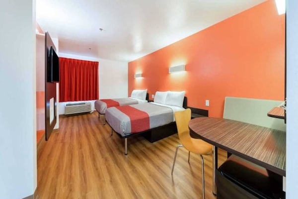 Foto van 2 tweepersoonsbedden | Nsmk, minikoelkast - Vakantiehuis in Fort Worth - BedRoom