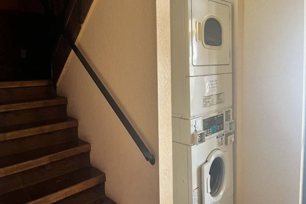 Foto van 2 tweepersoonsbedden (queensize) | Roken toegestaan, koelkast aanwezig - Facilities