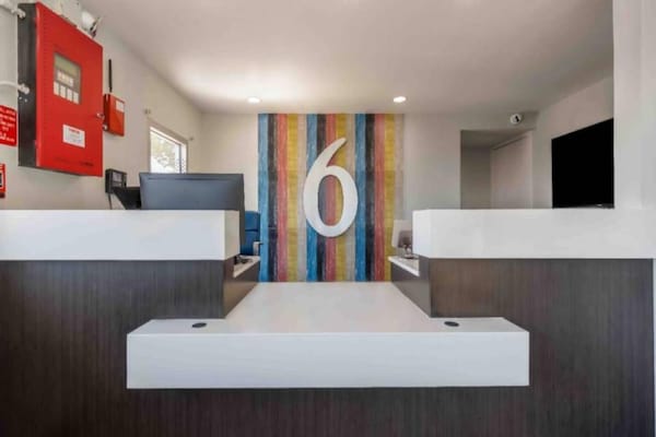Foto van 1 kingsize bed | Roken toegestaan | Fort Worth - Vakantiehuis in Fort Worth TX - FloorPlan