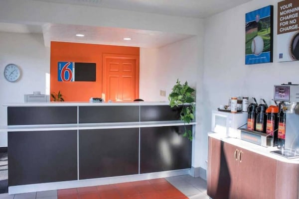 Foto van 1 kingsize bed | Toegankelijk voor mindervaliden | Badkuip, Nsmk - FloorPlan