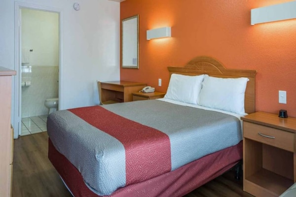 Foto van 1 tweepersoonsbed (queensize) | Rookvrij - Vakantiehuis in Concord - BedRoom