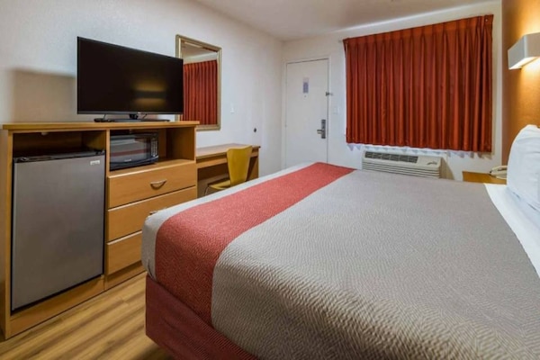 Foto van 1 tweepersoonsbed (queensize) | Rookvrij - Vakantiehuis in Concord - BedRoom