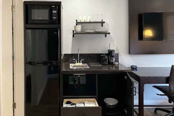 Foto van 2 tweepersoonsbedden (queensize) | Rookvrij, Keuken - Kitchen