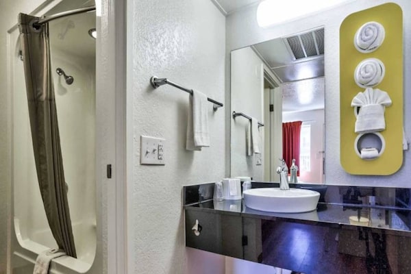 Foto van 2 tweepersoonsbedden | Roken toegestaan - Vakantiehuis in Flaggstaff - BathRoom