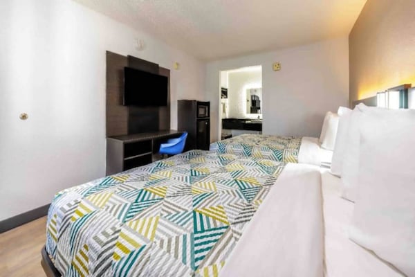 Foto van 2 tweepersoonsbedden (queensize) | Roken toegestaan - BedRoom