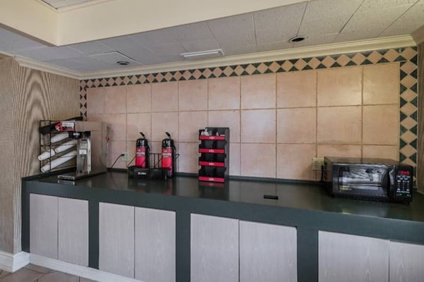 Foto van 2 tweepersoonsbedden | Roken toegestaan - Vakantiehuis in Grand Prairie - Facilities