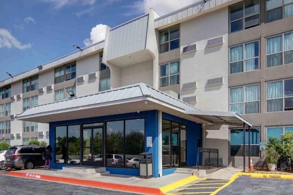Foto van 2 tweepersoonsbedden (queensize) - Vakantiehuis in Fort Worth TX - ExteriorSummer