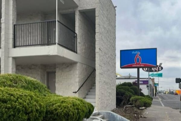 Foto van 1 tweepersoonsbed (queensize) | Rookvrij, Keuken - Vakantiehuis in Pasco - ExteriorSummer
