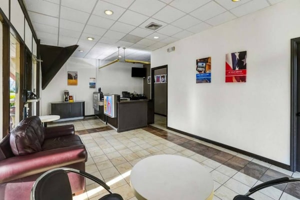 Foto van 2 tweepersoonsbedden | Nsmk, Micfridge - Vakantiehuis in Lawrenceville - FloorPlan