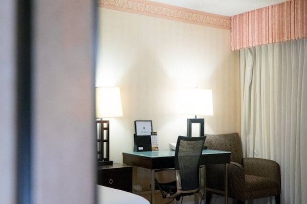 Foto van 2 kingsize bedden | Nsmk, Micfridge - Vakantiehuis in Anaheim - Facilities