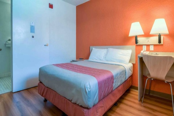 Foto van 1 tweepersoonsbed |Toegankelijk voor mindervaliden - BedRoom