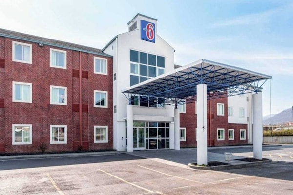 Foto van 2 tweepersoonsbedden | Rookvrij - Vakantiehuis in Newport - ExteriorSummer