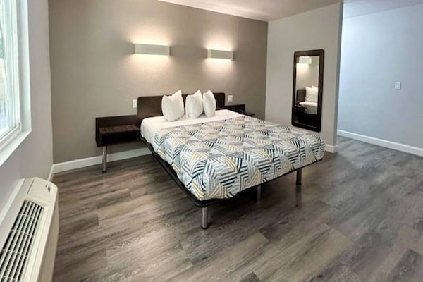 Foto van 1 King Bed | Niet Rokend - Vakantiehuis in Anaheim - BedRoom