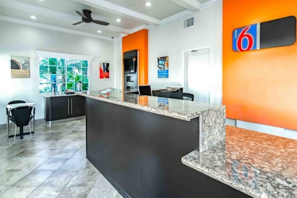 Foto van 1 King Bed | Niet Rokend - Vakantiehuis in Anaheim - FloorPlan
