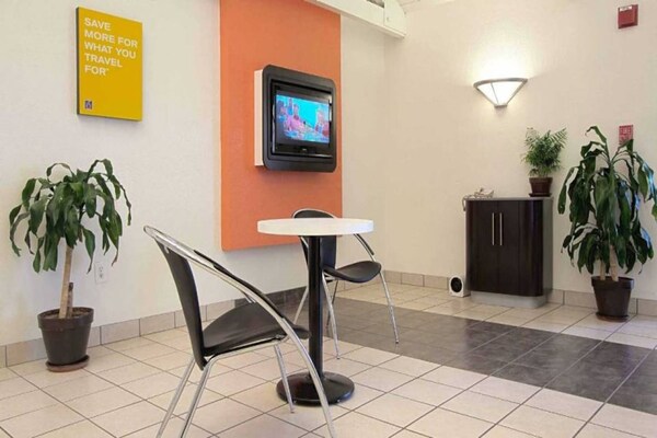 Foto van 1 kingsize bed | Micfridge - Vakantiehuis in Piscataway - FloorPlan