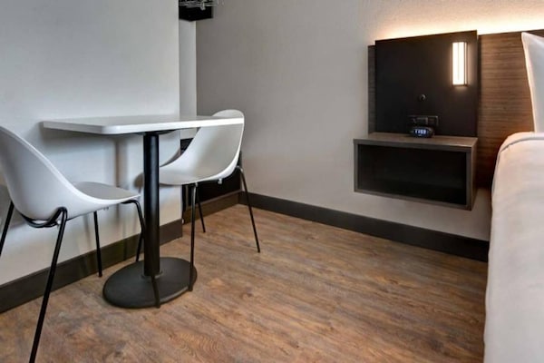 Foto van 1 tweepersoonsbed (queensize) | Rookvrij, Keuken - Vakantiehuis in Jacksonville - Facilities