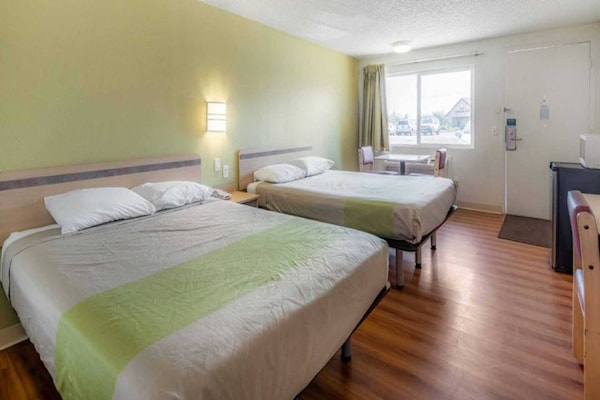Foto van 2 tweepersoonsbedde|Toegankelijk voor mindervaliden|Douche volgens RI-norme|Nsmk - BedRoom