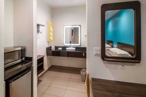 Foto van 2 tweepersoonsbedden (queensize) | Roken - Vakantiehuis in Houston - BathRoom