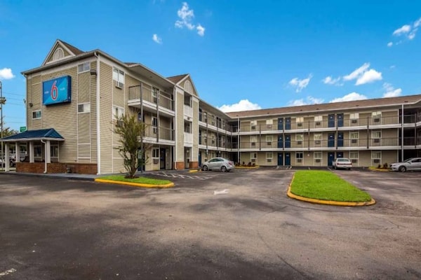 Foto van 2 tweepersoonsbedden, rookvrij | Jacksonville - Vakantiehuis in Jacksonville - ExteriorSummer