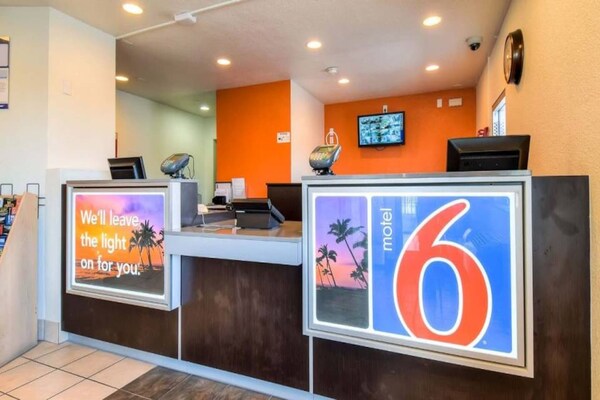 Foto van 1 tweepersoonsbed (Queensize) | Anaheim West - Vakantiehuis in Stanton - FloorPlan