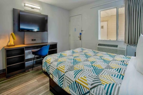 Foto van 1 King Bed | Micfridge - Vakantiehuis in Richland - BedRoom