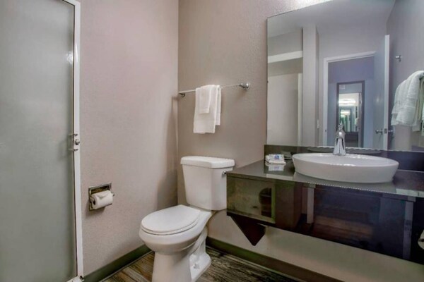 Foto van 1 King Bed | Micfridge - Vakantiehuis in Richland - Facilities