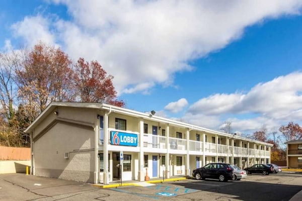 Foto van 1 kingsize bed | Roken toegestaan - Vakantiehuis in NEW BRUNSWICK - ExteriorSummer