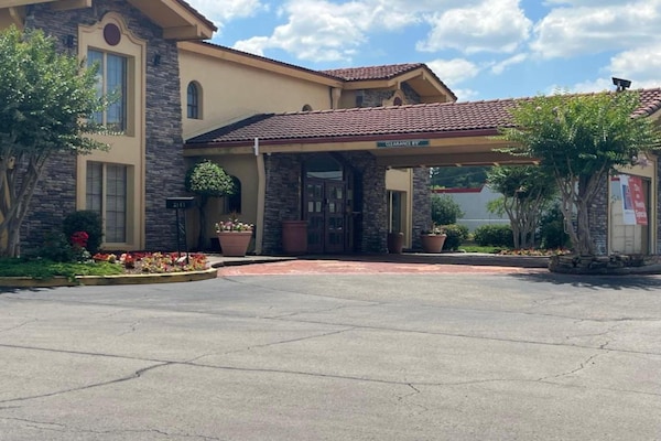 Foto van 2 tweepersoonsbedden | Roken toegestaan, Keuken - Vakantiehuis in Huntsville AL - Outdoor