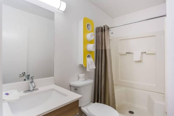 Foto van 2 Volledige Bedden | Roken, Keuken - Vakantiehuis in Jacksonville - BedRoom