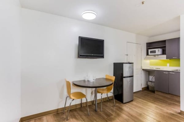 Foto van 2 Volledige Bedden | Roken, Keuken - Vakantiehuis in Jacksonville - BedRoom