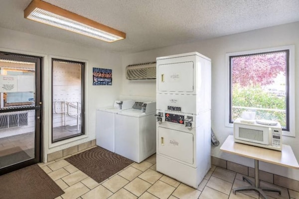 Foto van 2 tweepersoonsbedden (queensize) | Rookvrij - Vakantiehuis in Clarkston - Facilities