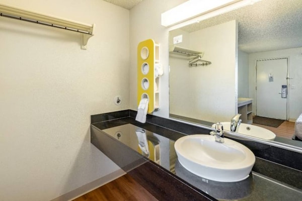 Foto van 2 tweepersoonsbedden (queensize) | Rookvrij - Vakantiehuis in Clarkston - Facilities