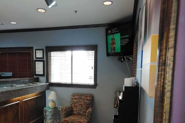 Foto van 2 tweepersoonsbedden | Keuken, rookvrij - Vakantiehuis in Greensboro - FloorPlan