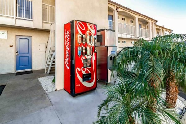 Foto van 2 Queensize Bedden | Roken - Vakantiehuis in Anaheim - FloorPlan