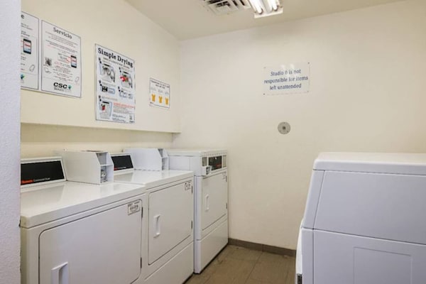 Foto van 2 Queensize Bedden | Premium, Micfridge - Vakantiehuis in Greensboro - Facilities