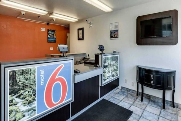 Foto van 1 tweepersoonsbed (queensize) | Roken toegestaan, koelkast (McFridge) - FloorPlan