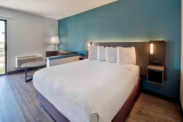 Foto van 1 tweepersoonsbed (queensize) | Rookvrij - Vakantiehuis in Lawndale - BedRoom
