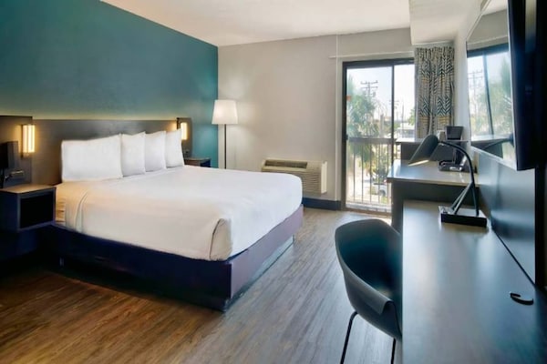 Foto van 1 tweepersoonsbed (queensize) | Rookvrij - Vakantiehuis in Lawndale - BedRoom