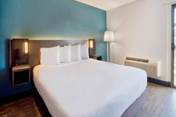 Foto van 1 tweepersoonsbed (queensize) | Rookvrij - Vakantiehuis in Lawndale - BedRoom