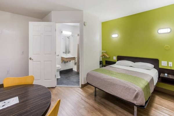 Foto van 1 tweepersoonsbed (queensize) | Niet-roken - Vakantiehuis in Jacksonville - BedRoom