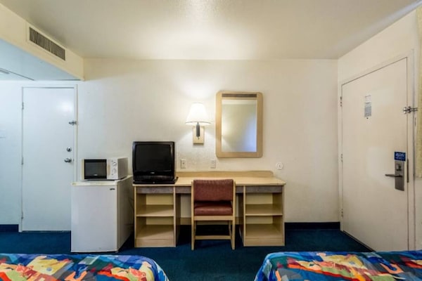 Foto van 1 tweepersoonsbed (queensize) | Niet-roken, koelkast (Micfridge) - Facilities