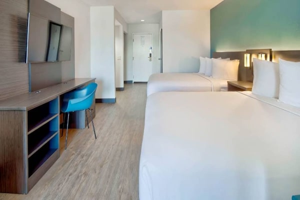 Foto van 2 tweepersoonsbedden (queensize) | Rookvrij - Vakantiehuis in Lawndale - BedRoom