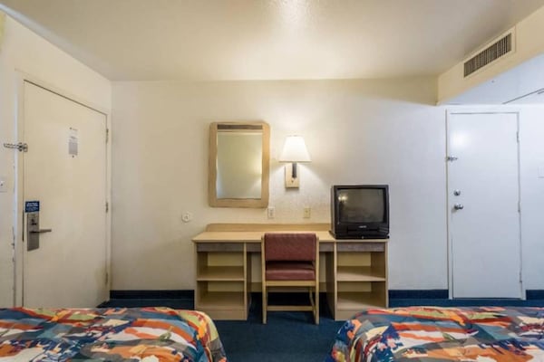 Foto van 2 tweepersoonsbedden | Niet-roken, koelkast - Vakantiehuis in Moses Lake - BedRoom