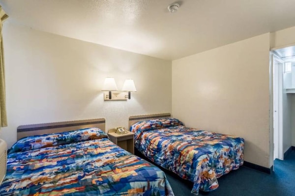 Foto van 2 tweepersoonsbedden | Niet-roken, koelkast - Vakantiehuis in Moses Lake - Facilities