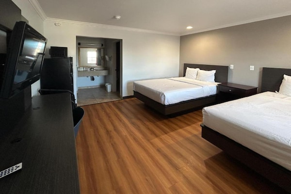 Foto van 2 tweepersoonsbedden | Niet-roken, koelkast - Vakantiehuis in Mojave - BedRoom