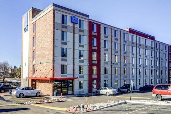 Foto van 1 kingsize bed | Nsmk, Micfridge - Vakantiehuis in Greenwood Village - ExteriorSummer